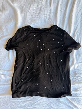 Black Short-Sleeve Knit Top with Subtle Stud Embellishments